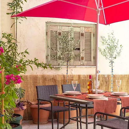 Stately Central Apartment Athens Exterior photo